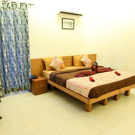 Bed and Breakfast Surya Kiran Miramar Panaji Zimmer foto