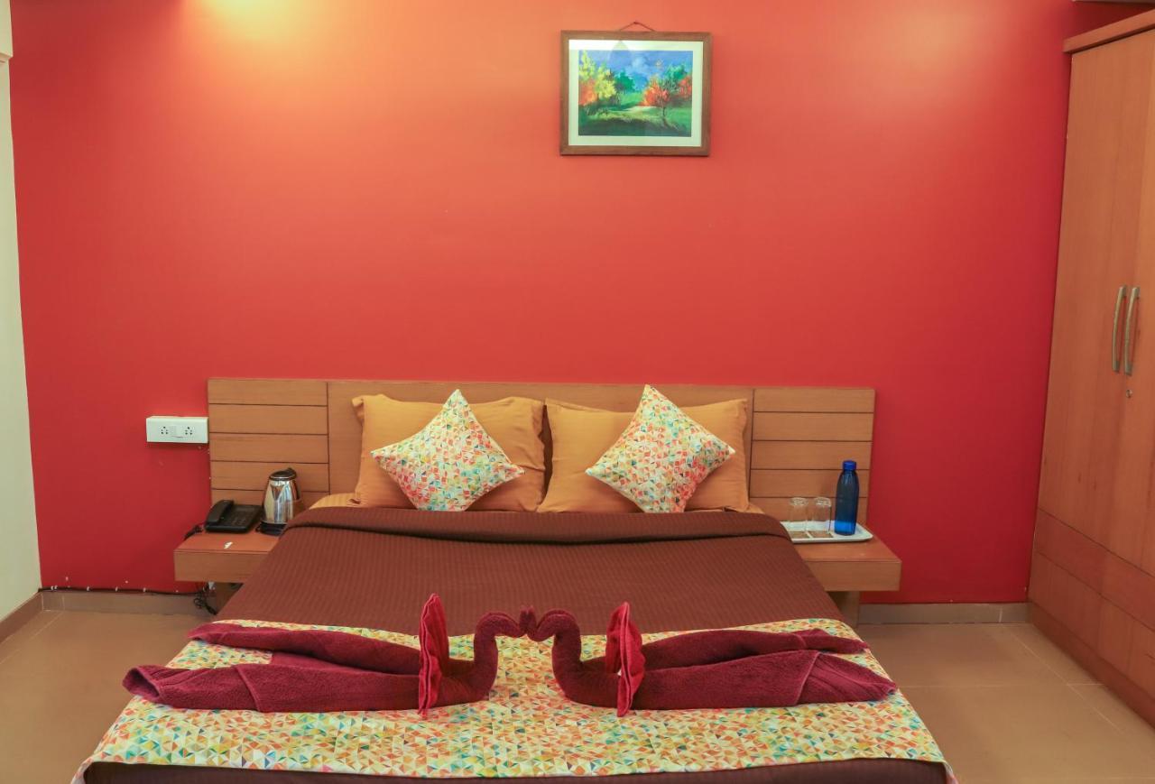 Bed and Breakfast Surya Kiran Miramar Panaji Exterior foto