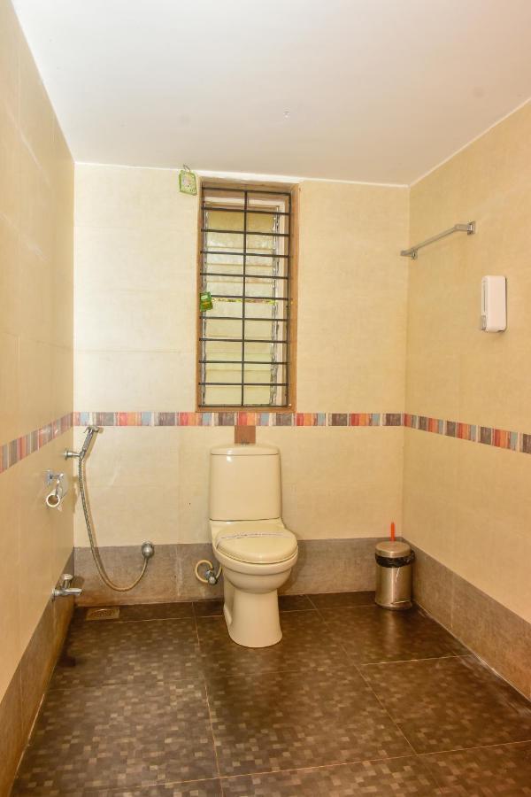 Bed and Breakfast Surya Kiran Miramar Panaji Exterior foto